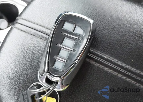 2019 Chevrolet Malibu Lt z USA, uszkodzony, nr VIN 1G1ZD5STXKF169953